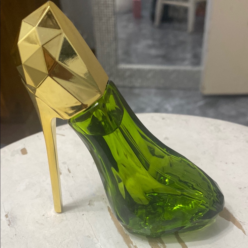 Perfume Emerald Green and Gold Artistic Heels